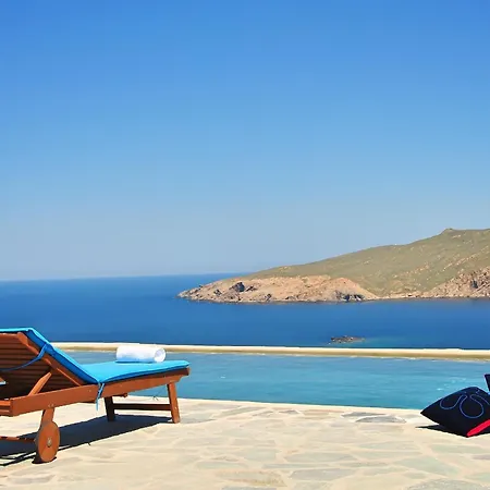 Villa In Mykonos Near Agios Sostis *